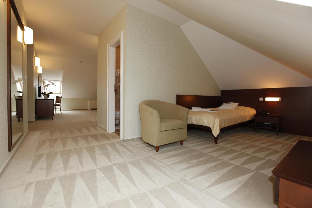 Hotel Sandor Pavillon Πιεστάνυ Δωμάτιο φωτογραφία